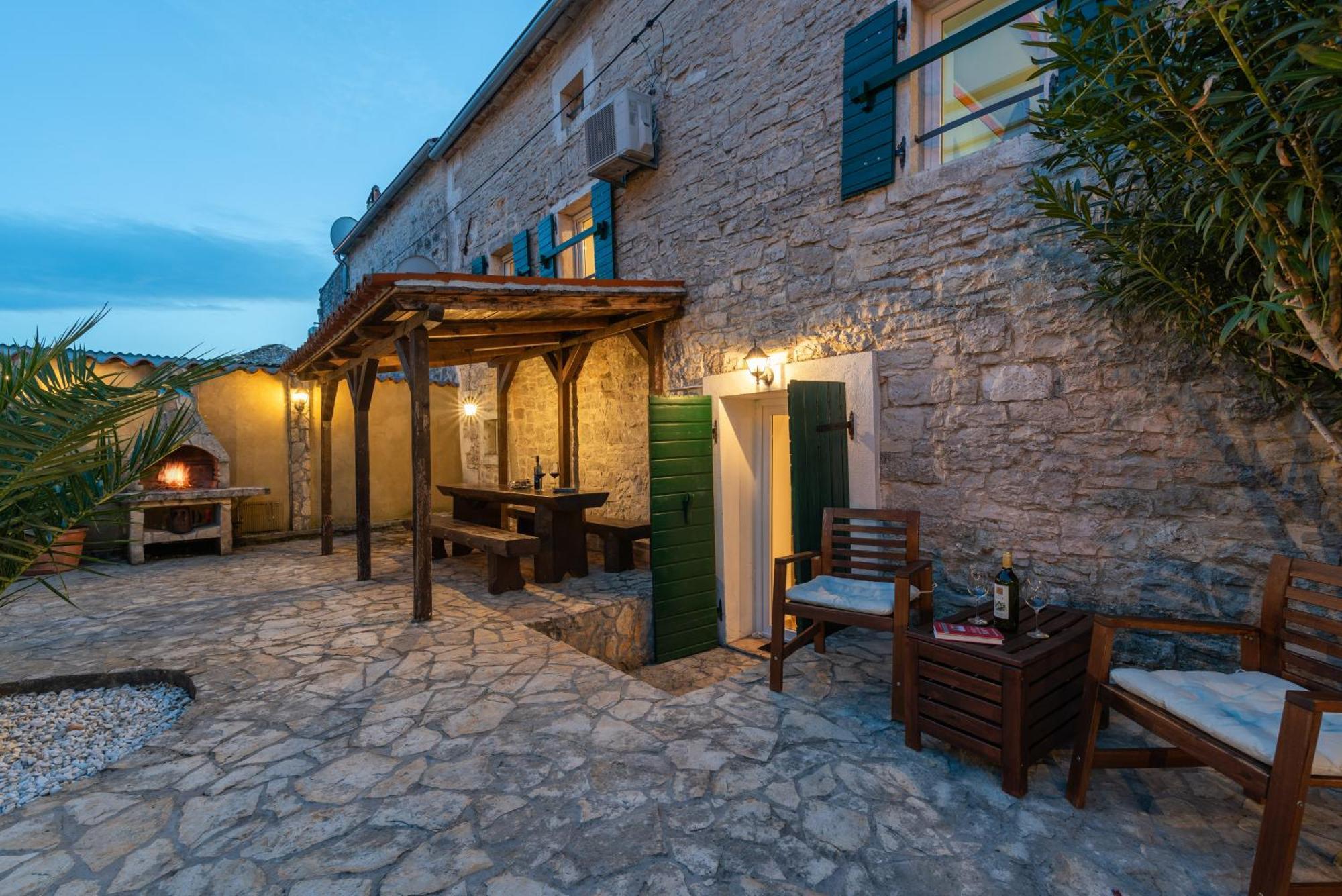 Casa Stifanici Villa Baderna Exterior photo